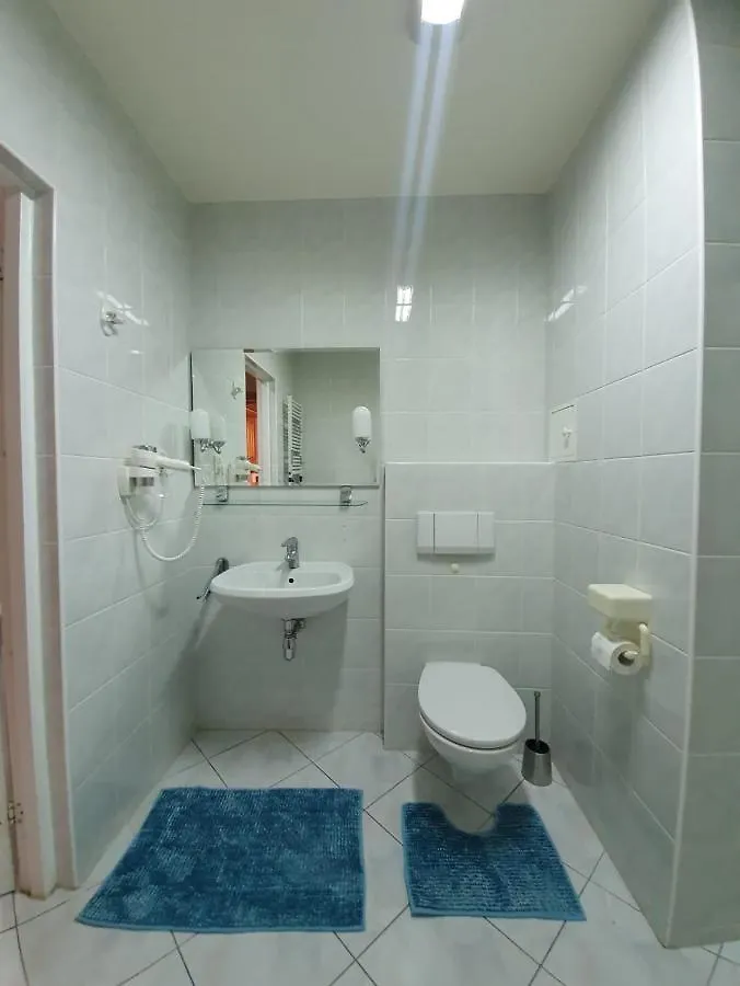 Apartament KOALA Kołobrzeg , 50 m do plaży , garaż , WIFI ,