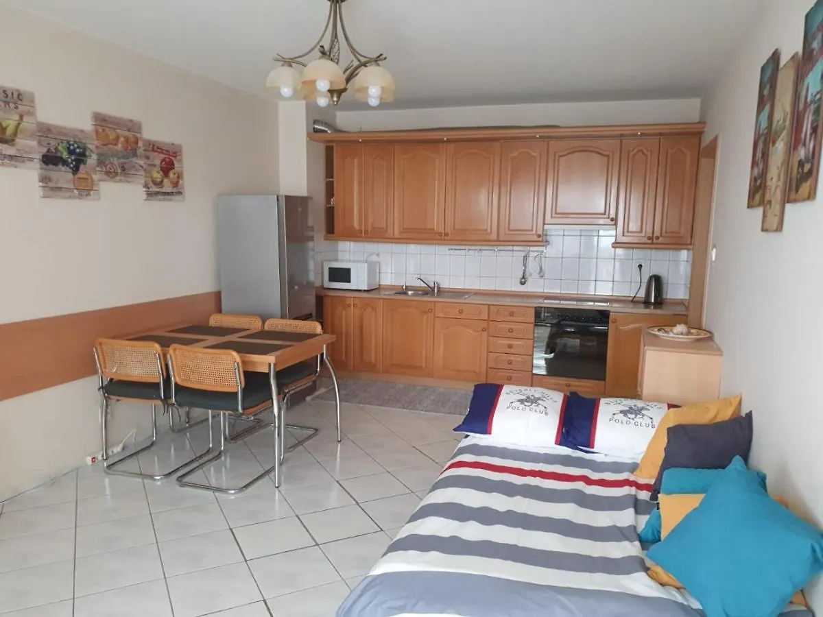 Apartament KOALA Kołobrzeg , 50 m do plaży , garaż , WIFI ,