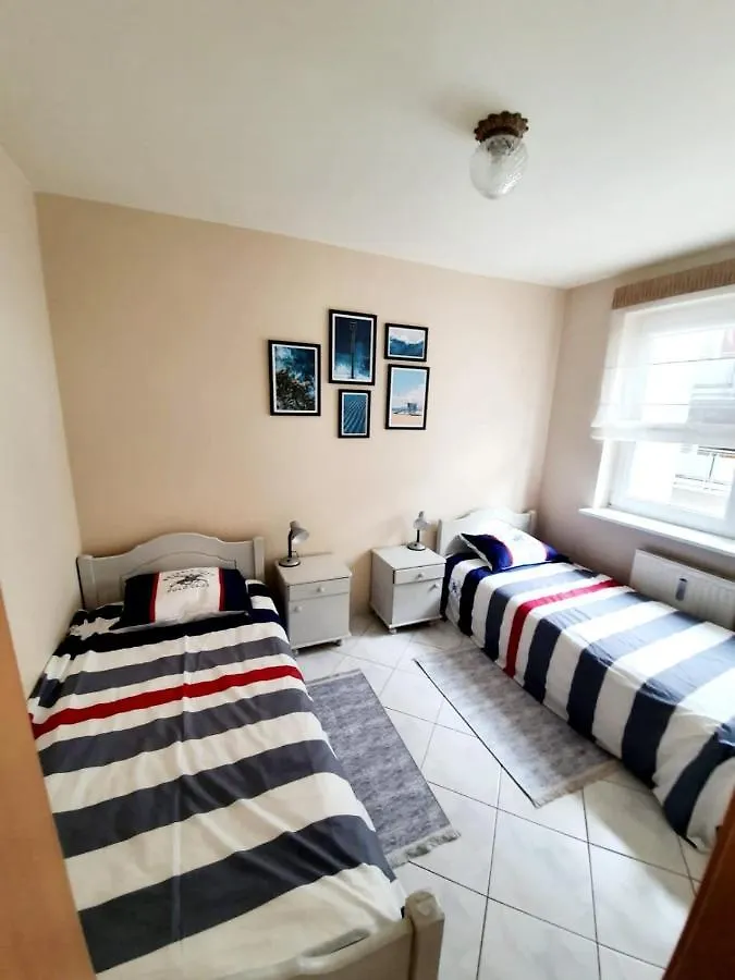 Apartament KOALA Kołobrzeg , 50 m do plaży , garaż , WIFI ,